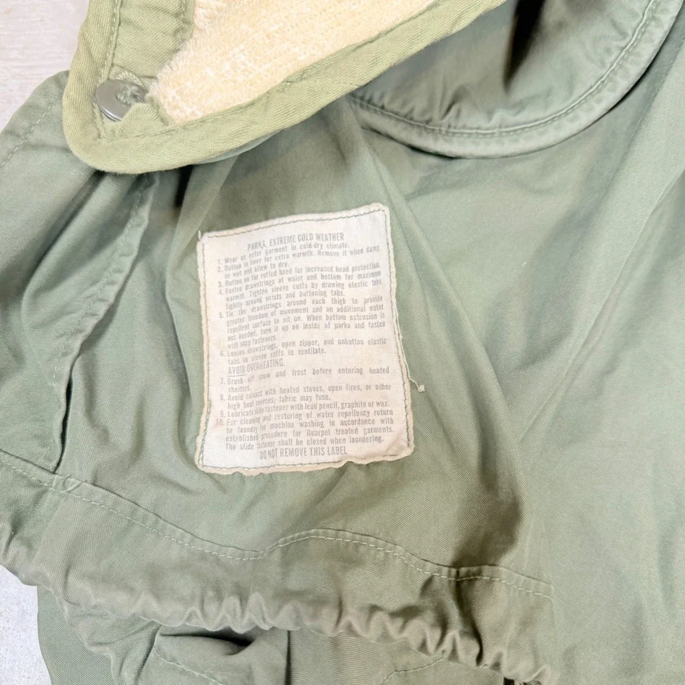 Vintage 1973 US Military M-65 Fishtail Parka Large Olive Drab M65 Jacket w liner